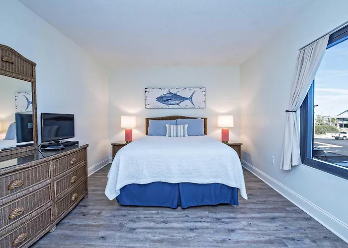 Island Winds East 111 Holiday home
