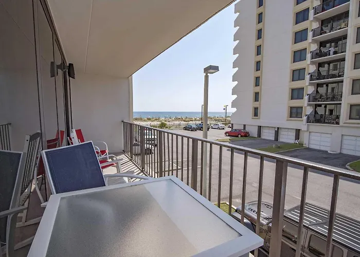 Holiday home Island Winds East 111